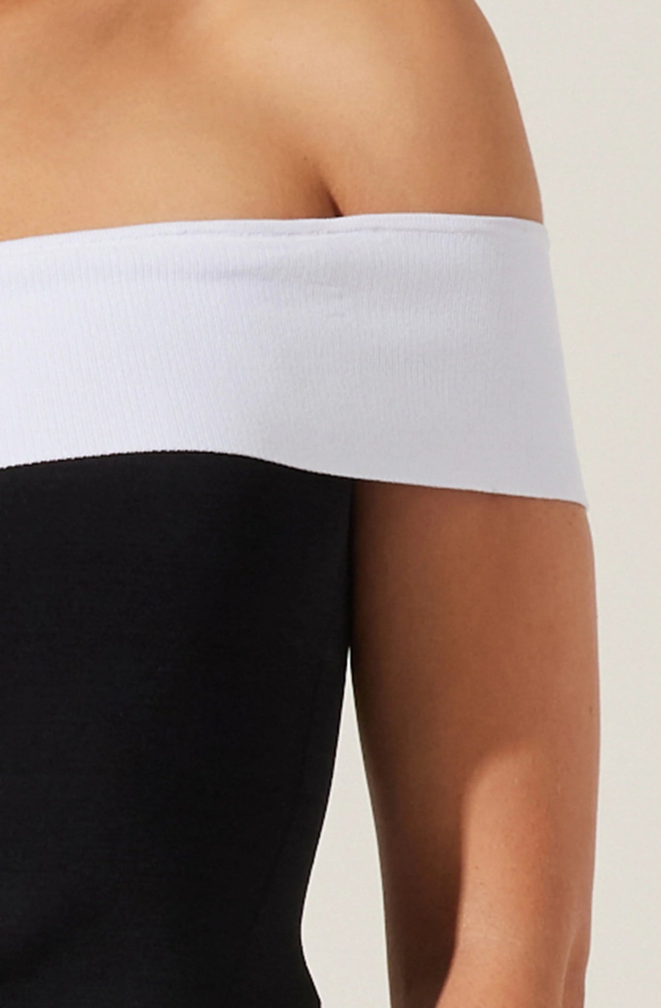 ASTR The Label Rochelle Sweater Top - Final Sale - JO+CO