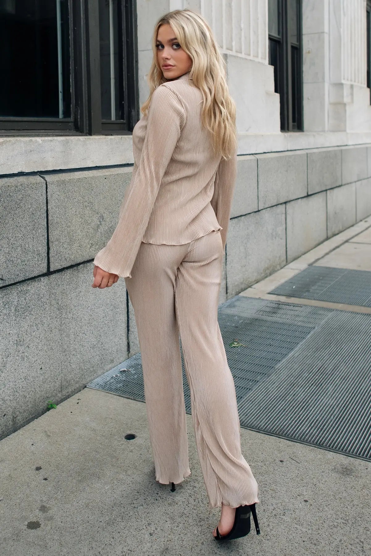 Plissé Panache Taupe Button Down Top - JO+CO