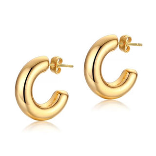 Chloe Mini Hoop: Gold