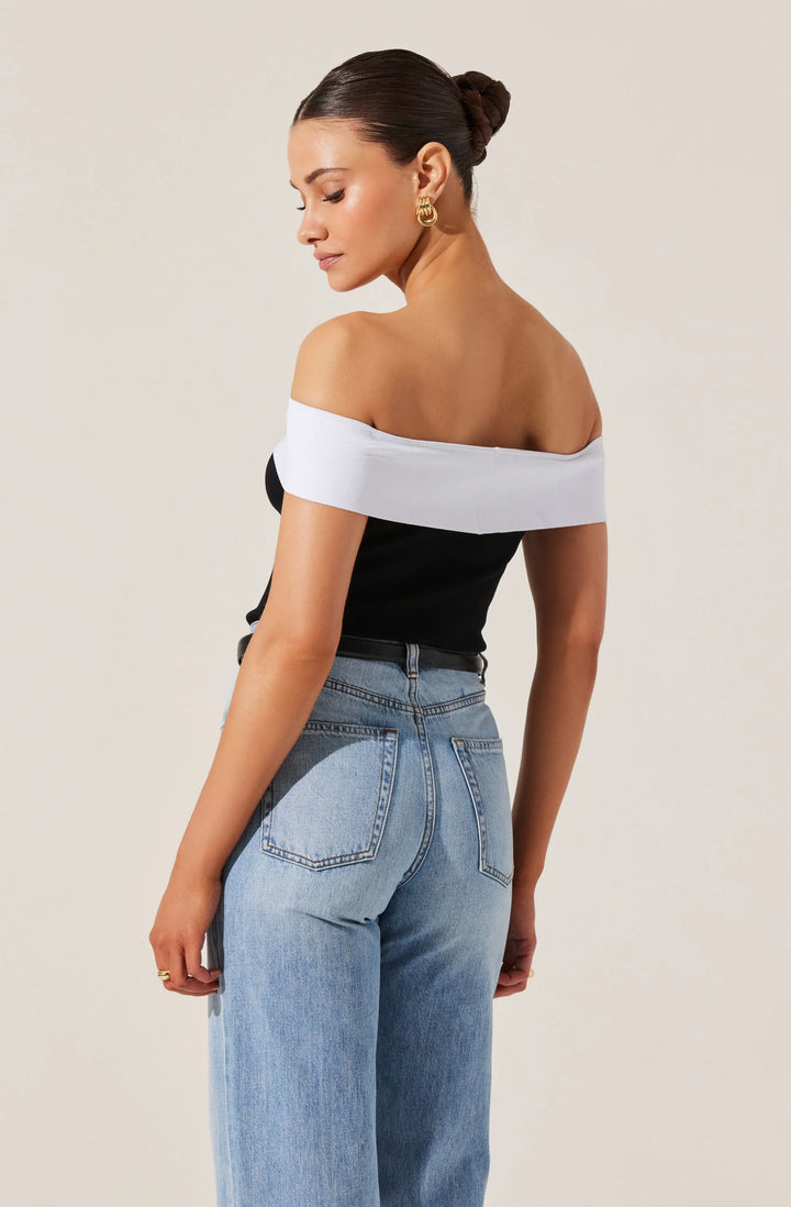 ASTR The Label Rochelle Sweater Top