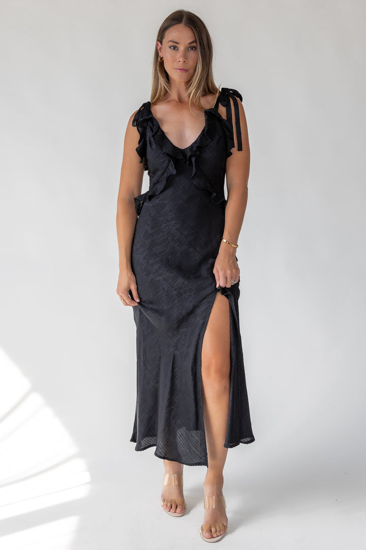 ASTR The Label Sorbae Black Dress