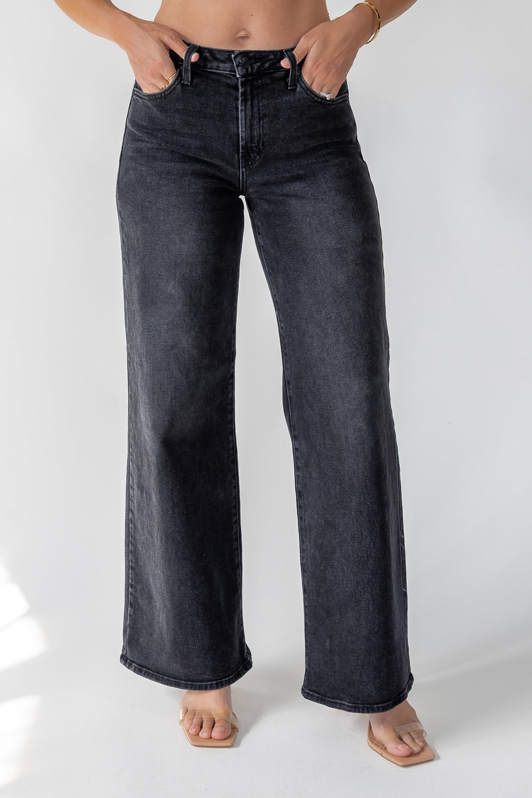 Reeve Black Ultra Wide Jean