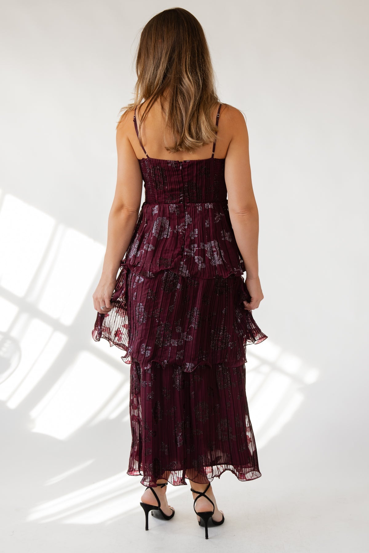 ASTR the Label | Lupin Floral Pleated Maxi Dress in Wine Floral Print | Size M ASTR the Label | Lupin Floral Pleated Maxi Dress in Wine Floral Print | Size M