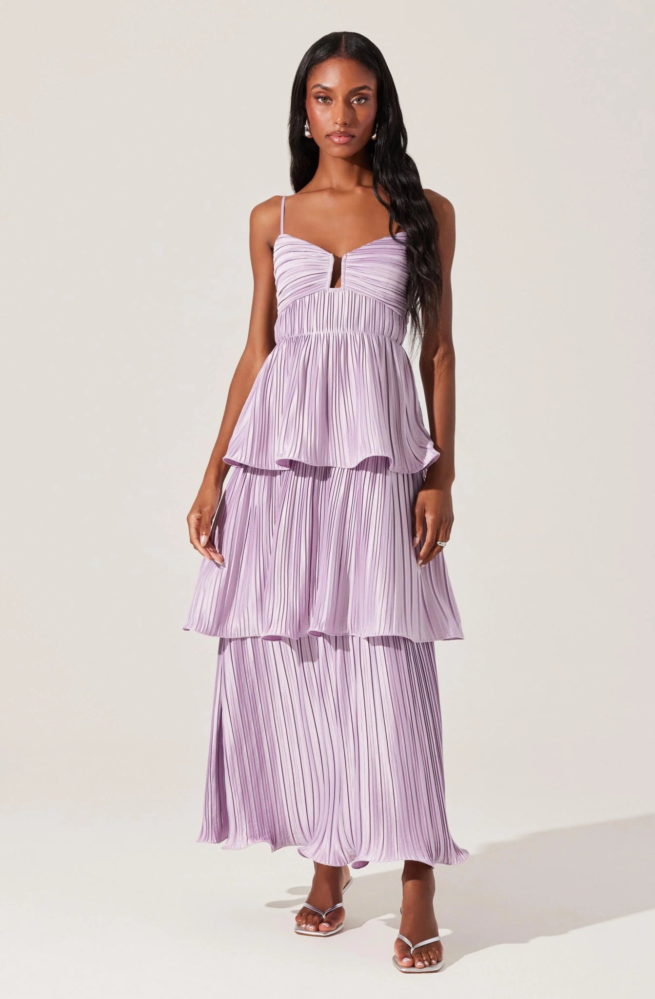 ASTR the Label | Lupin Pleated Tiered Maxi Dress in Lilac | Size L ASTR the Label | Lupin Pleated Tiered Maxi Dress in Lilac | Size L
