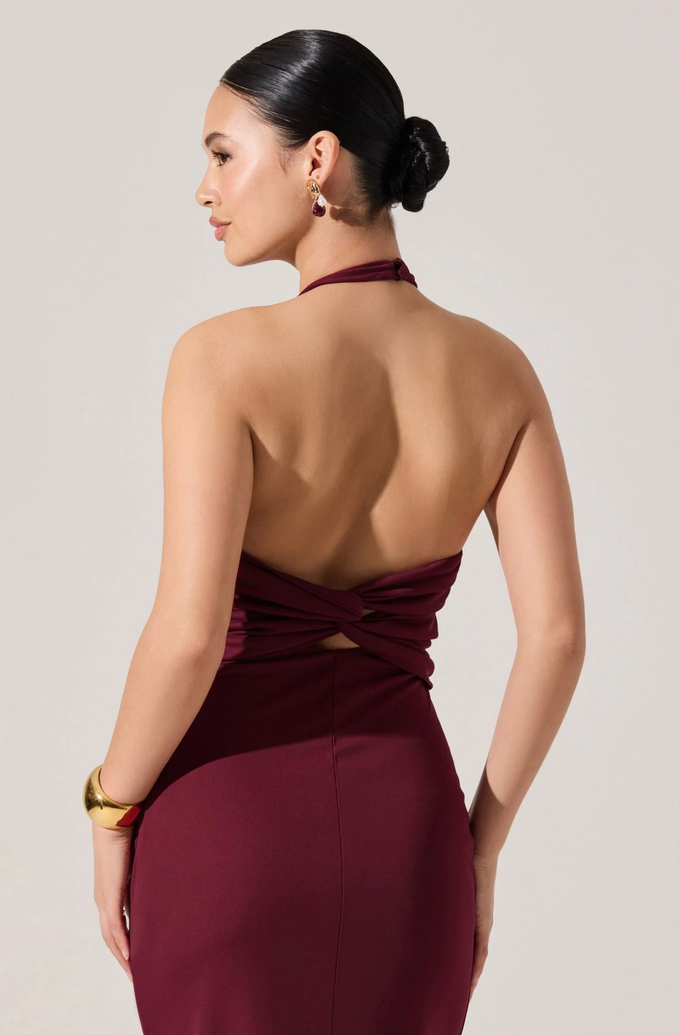 ASTR the Label Zaira Dress in Wine - size M ASTR the Label Zaira Dress in Wine - size M
