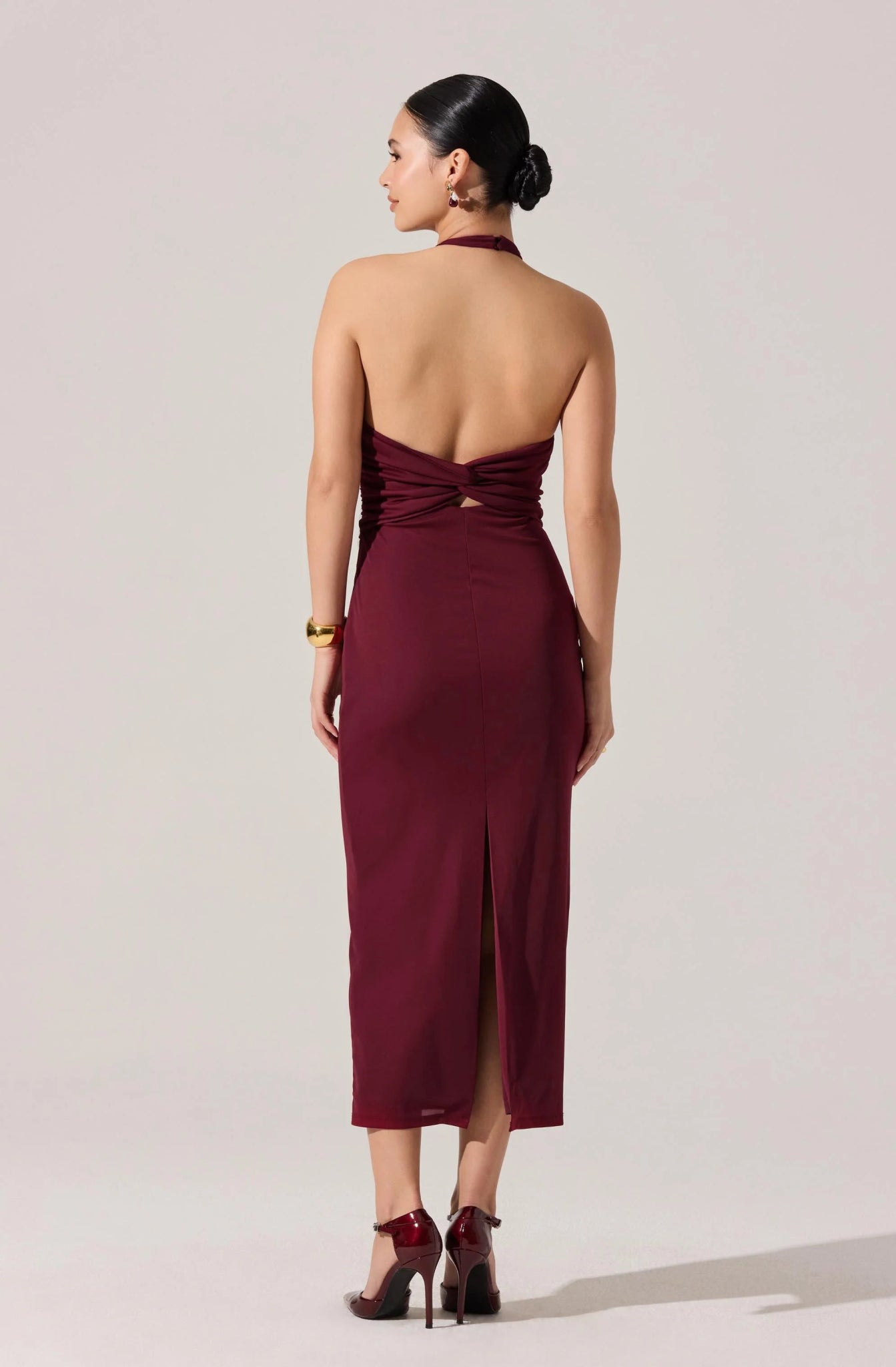 ASTR the Label Zaira Dress in Wine - size M ASTR the Label Zaira Dress in Wine - size M