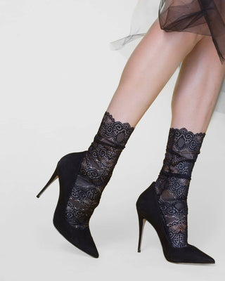 Scalloped Lace Socks - Black