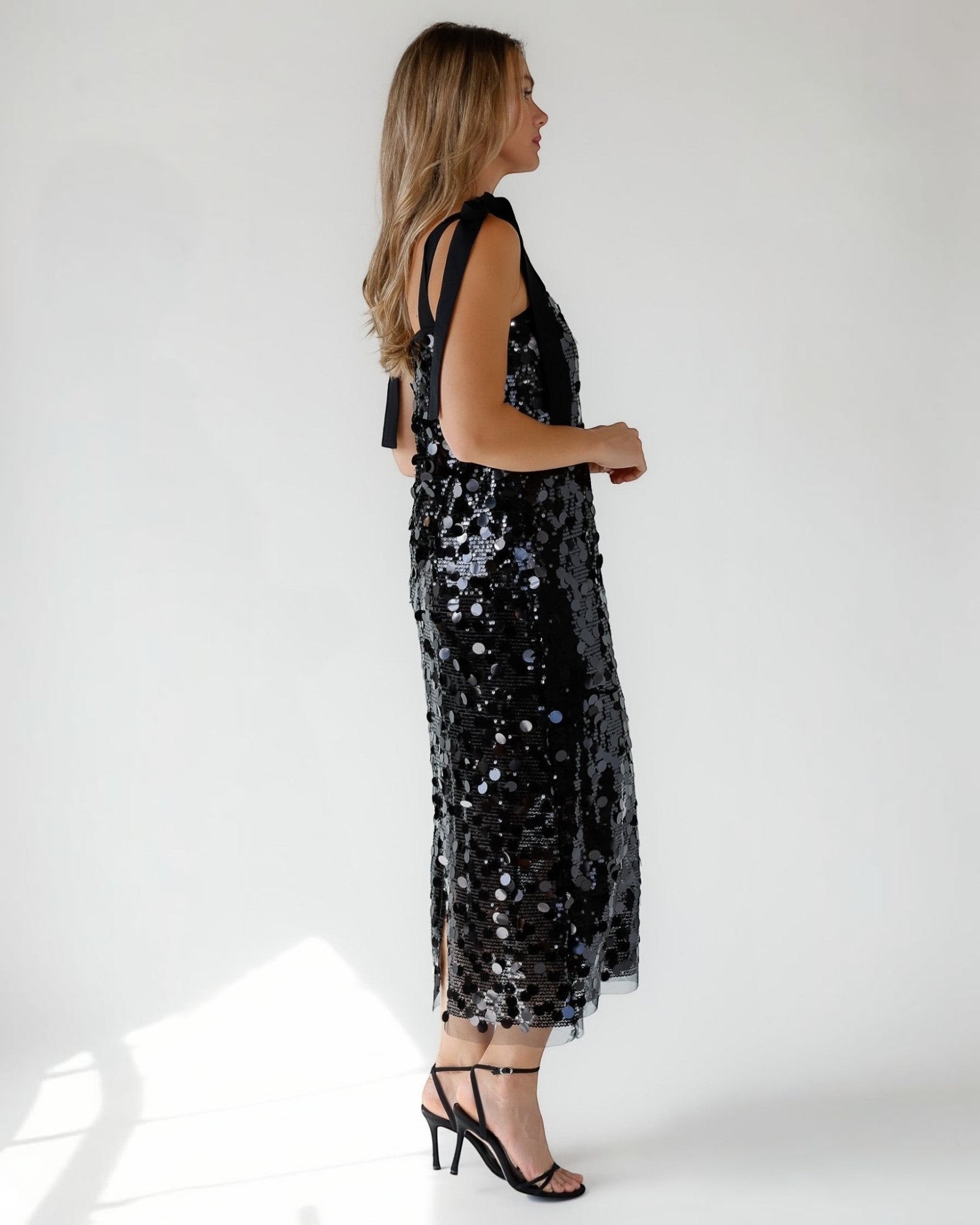 Della Black Sequin Midi Dress – JO+CO