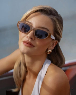 Loretta Sunglasses : Toffee Brown/Oak Brown Gradient Lens - JO+CO